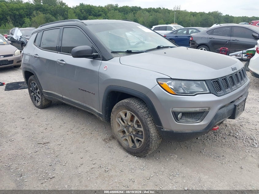 Photo of the 2019 JEEP COMPASS TRAILHAWK 4X4