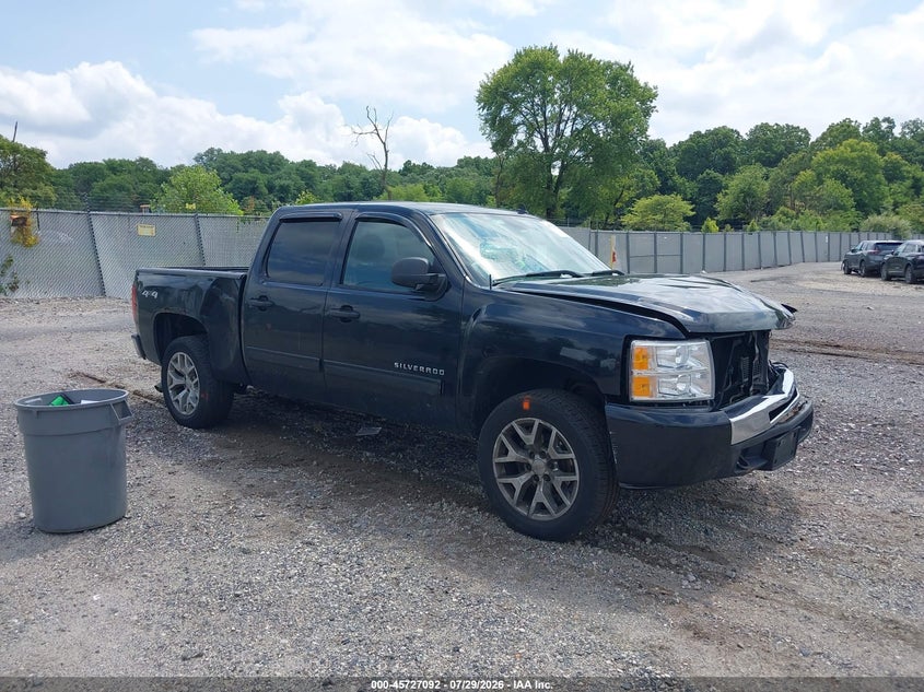 Photo of the 2010 CHEVROLET SILVERADO 1500 LT