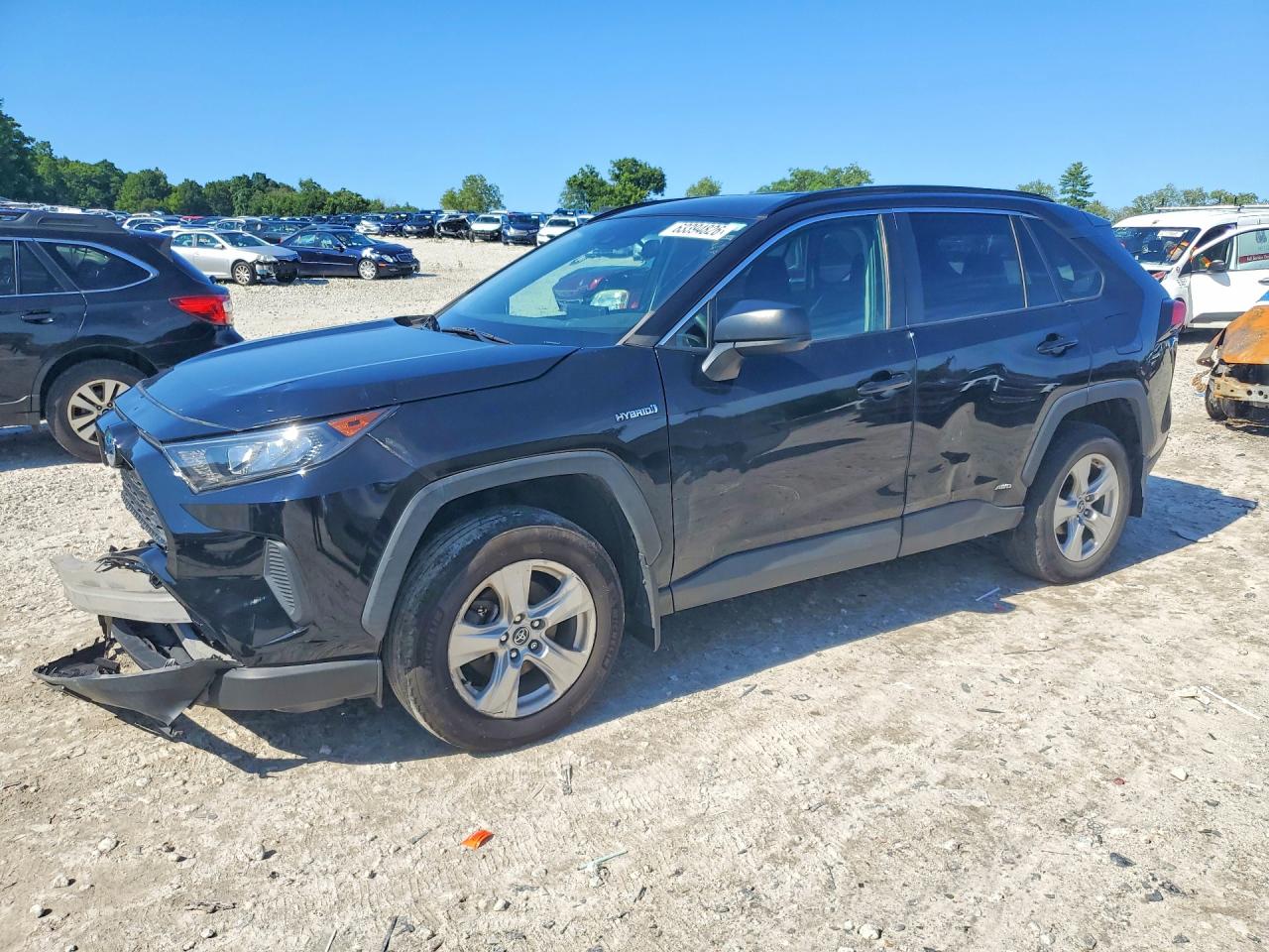Photo of the 2020 TOYOTA RAV4 LE