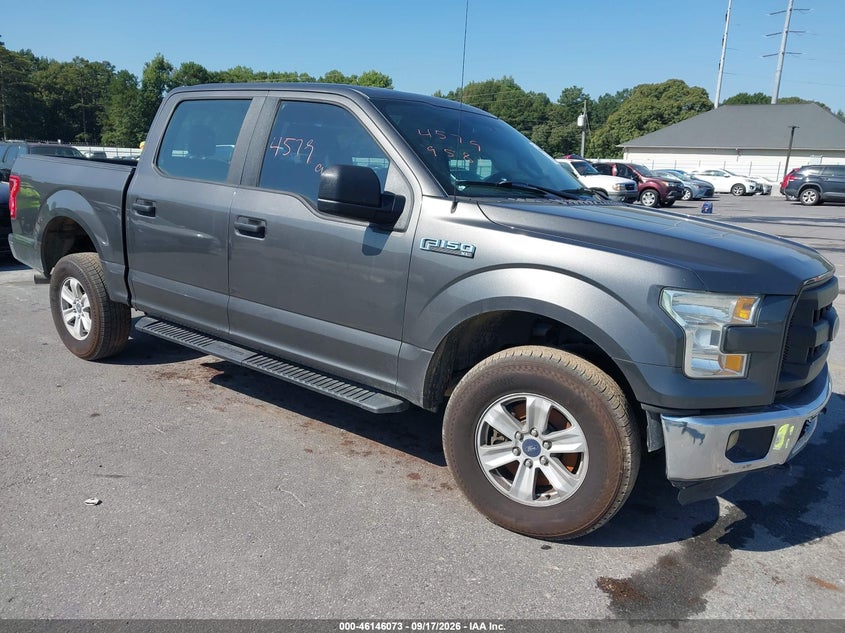 Photo of the 2015 FORD F-150 XL