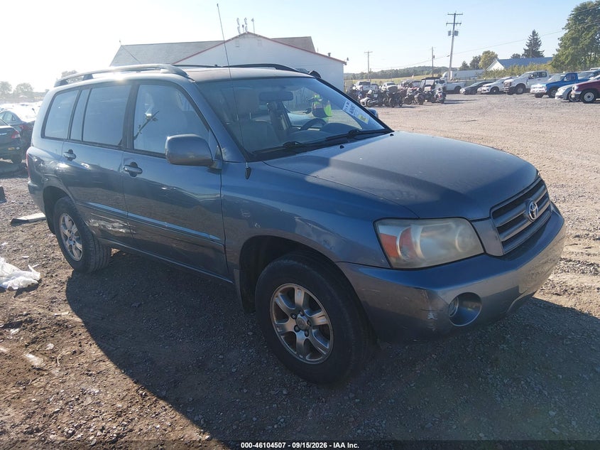 Photo of the 2004 TOYOTA HIGHLANDER V6