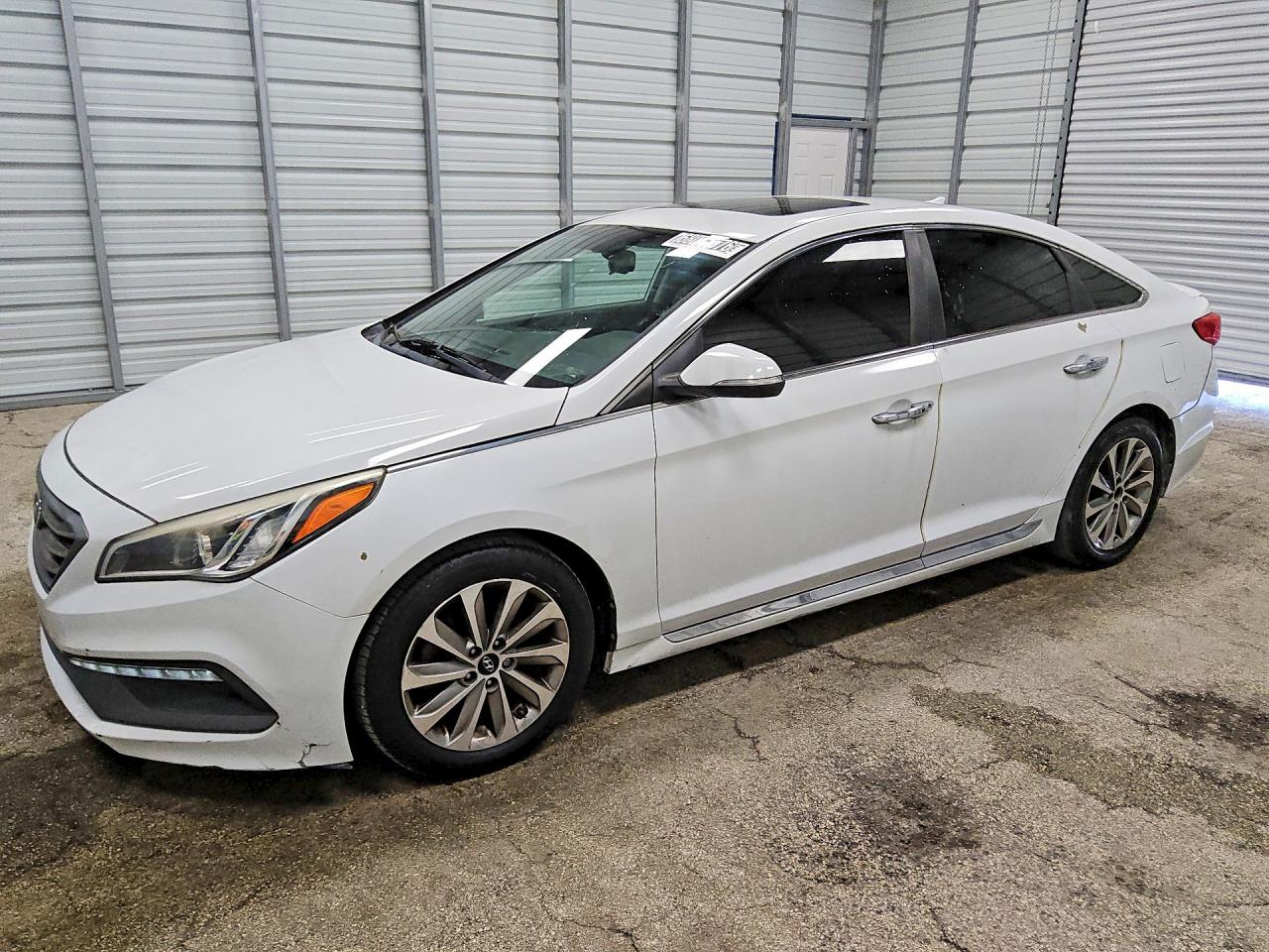 Photo of the 2016 HYUNDAI SONATA SPORT
