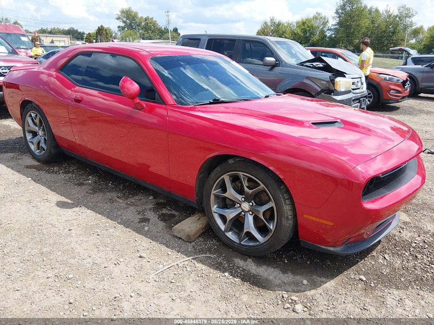 Photo of the 2016 DODGE CHALLENGER SXT