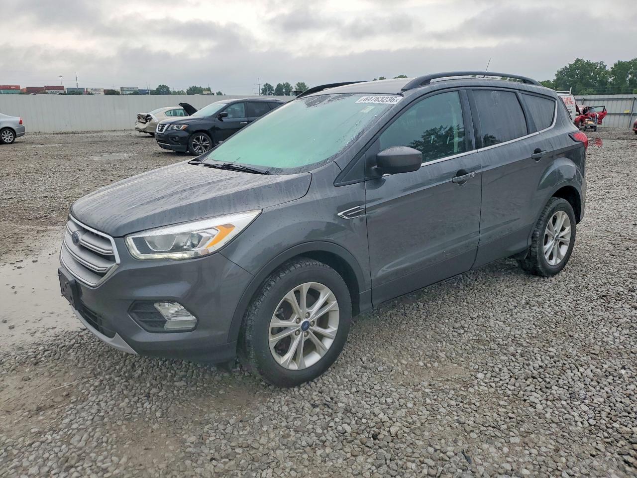 Photo of the 2019 FORD ESCAPE SEL