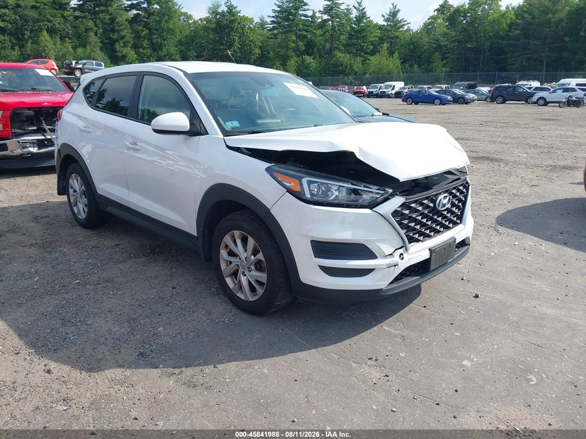 Photo of the 2020 HYUNDAI TUCSON SE