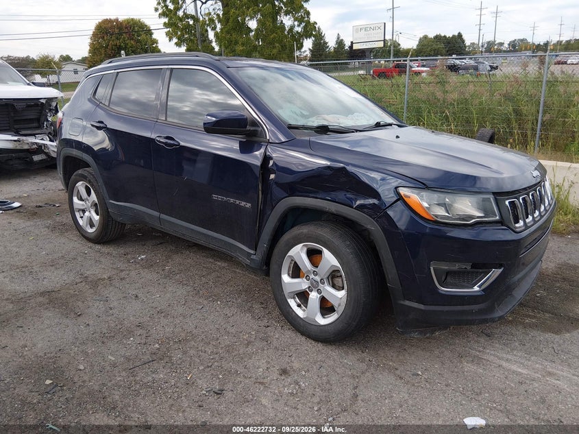 Photo of the 2018 JEEP COMPASS LATITUDE 4X4