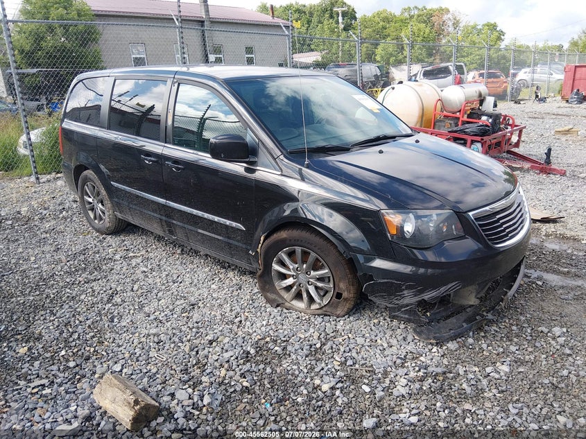 Photo of the 2015 CHRYSLER TOWN & COUNTRY S