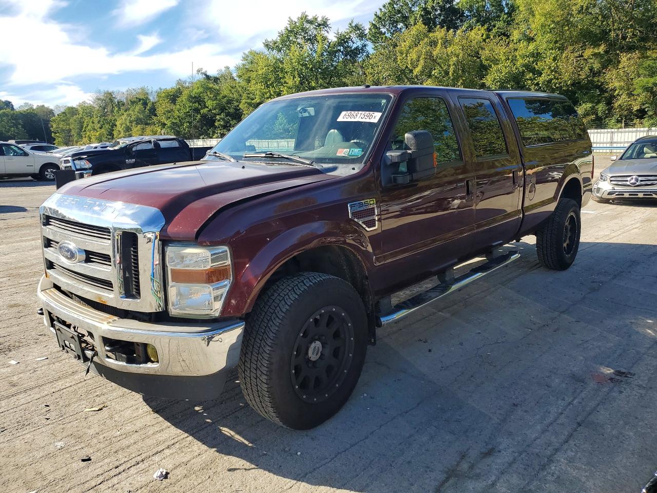Photo of the 2010 FORD F350 SUPER DUTY