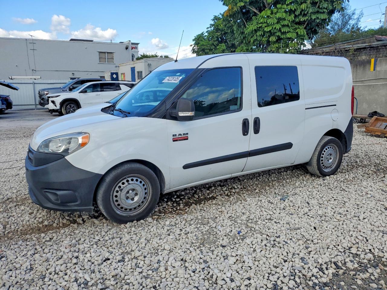 Photo of the 2017 RAM PROMASTER CITY