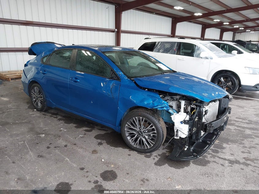 Photo of the 2023 KIA FORTE GT-LINE