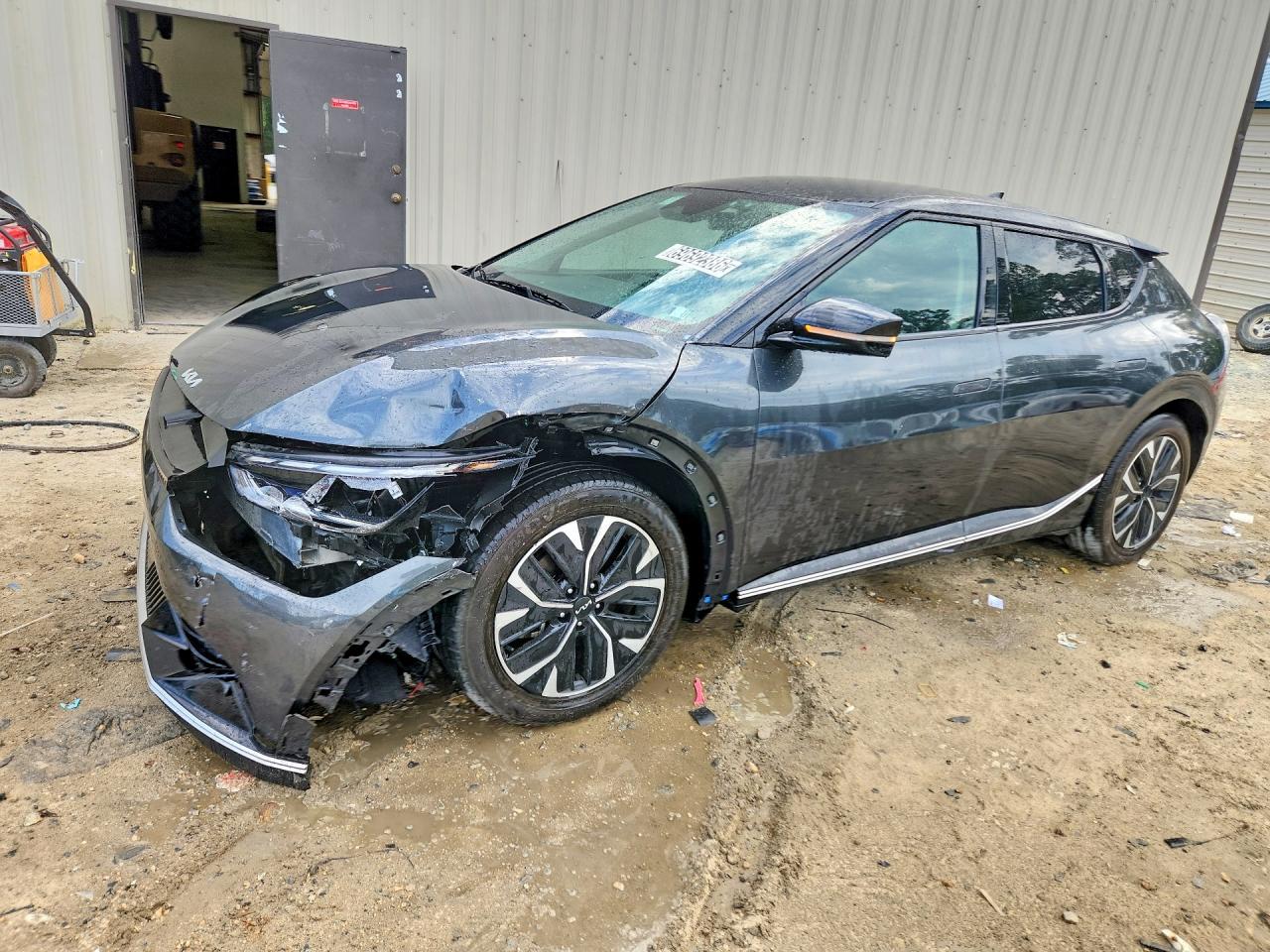 Photo of the 2024 KIA EV6 WIND