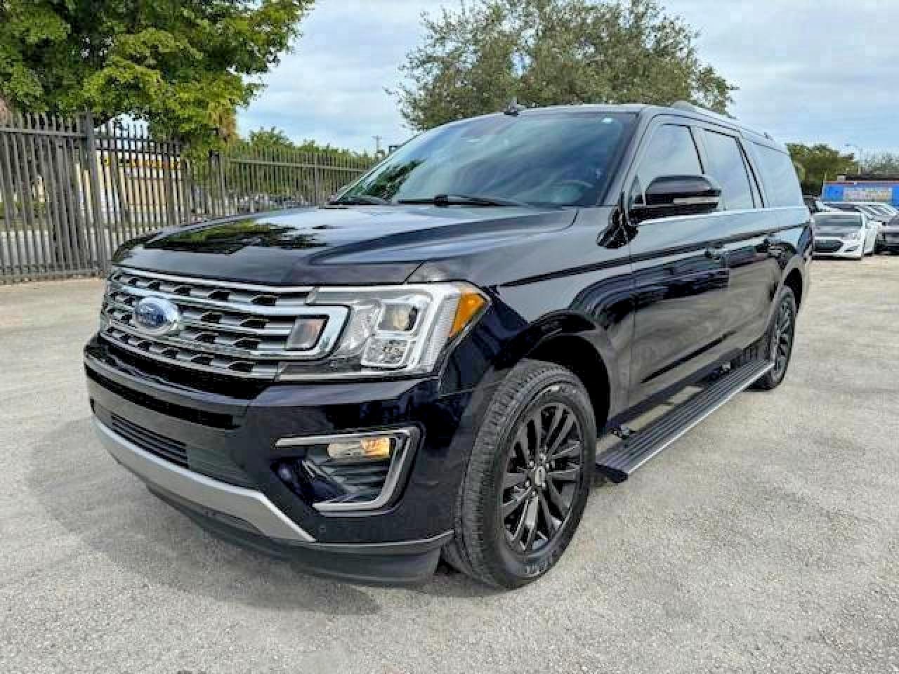 Photo of the 2019 FORD EXPEDITION MAX LIMITED
