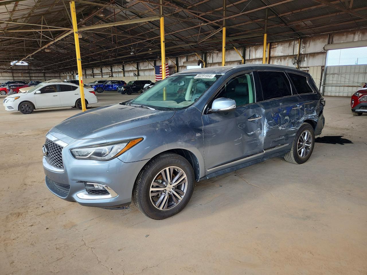 Photo of the 2018 INFINITI QX60 BASE