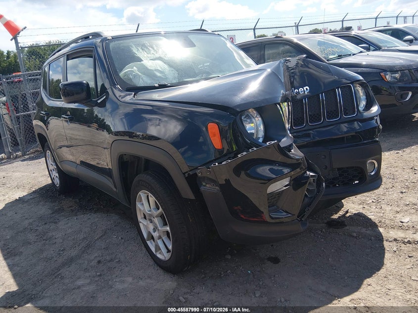 Photo of the 2020 JEEP RENEGADE LATITUDE 4X4