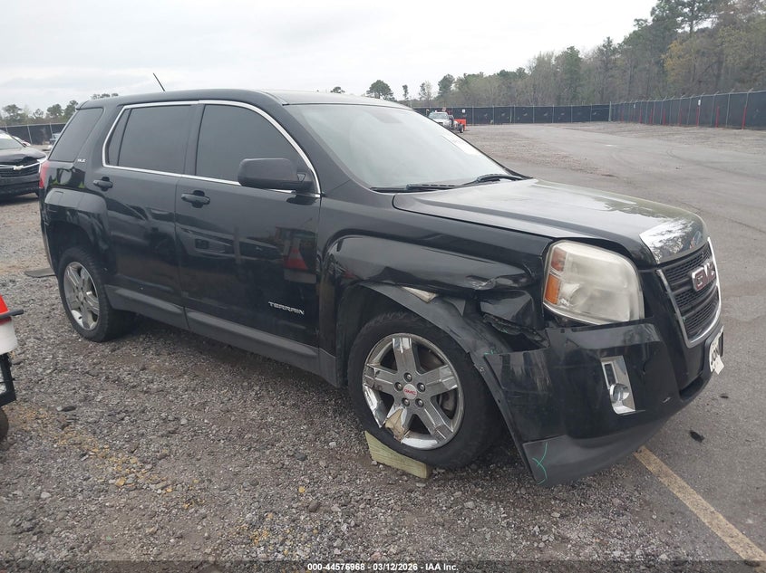 Photo of the 2015 GMC TERRAIN SLE-1