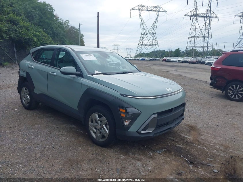 Photo of the 2024 HYUNDAI KONA SE