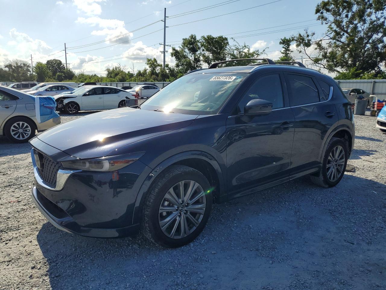 Photo of the 2025 MAZDA CX-5 SIGNATURE