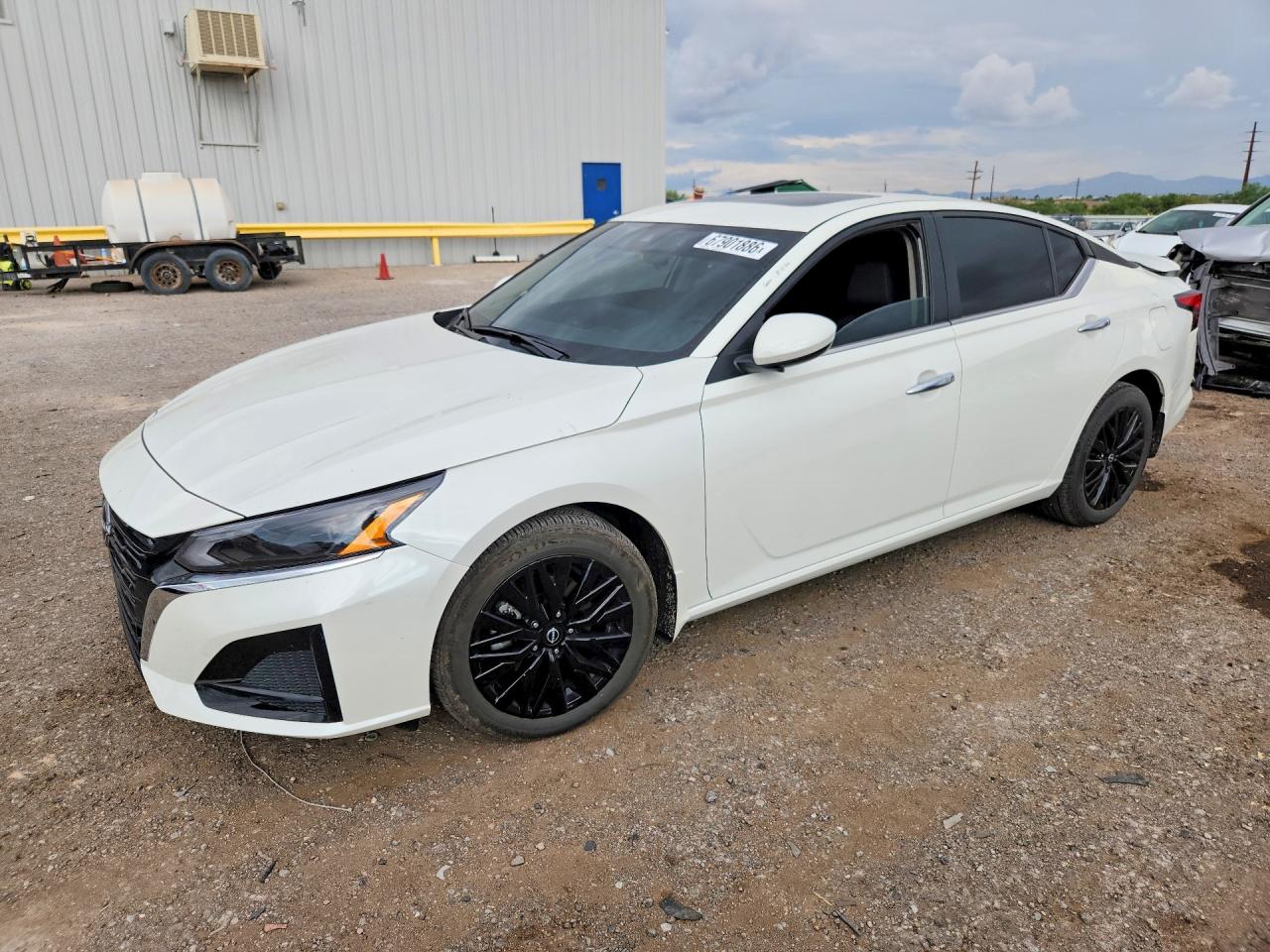 Photo of the 2025 NISSAN ALTIMA SV