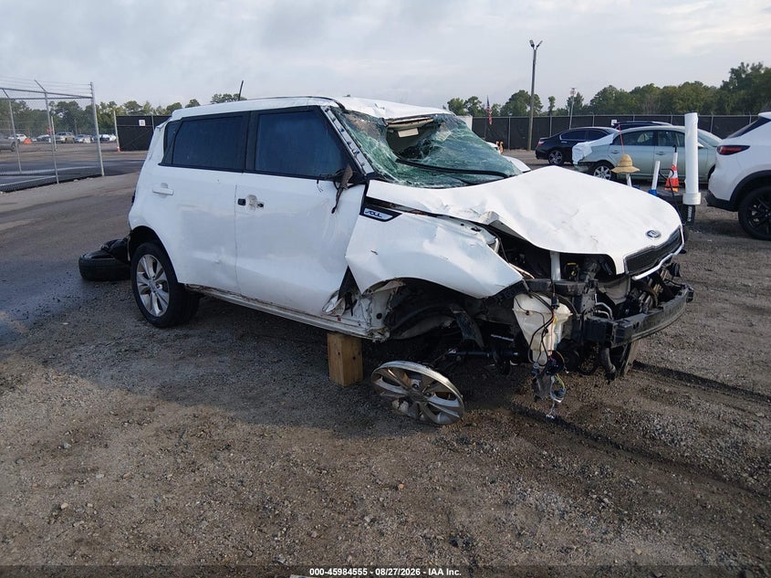 Photo of the 2015 KIA SOUL +