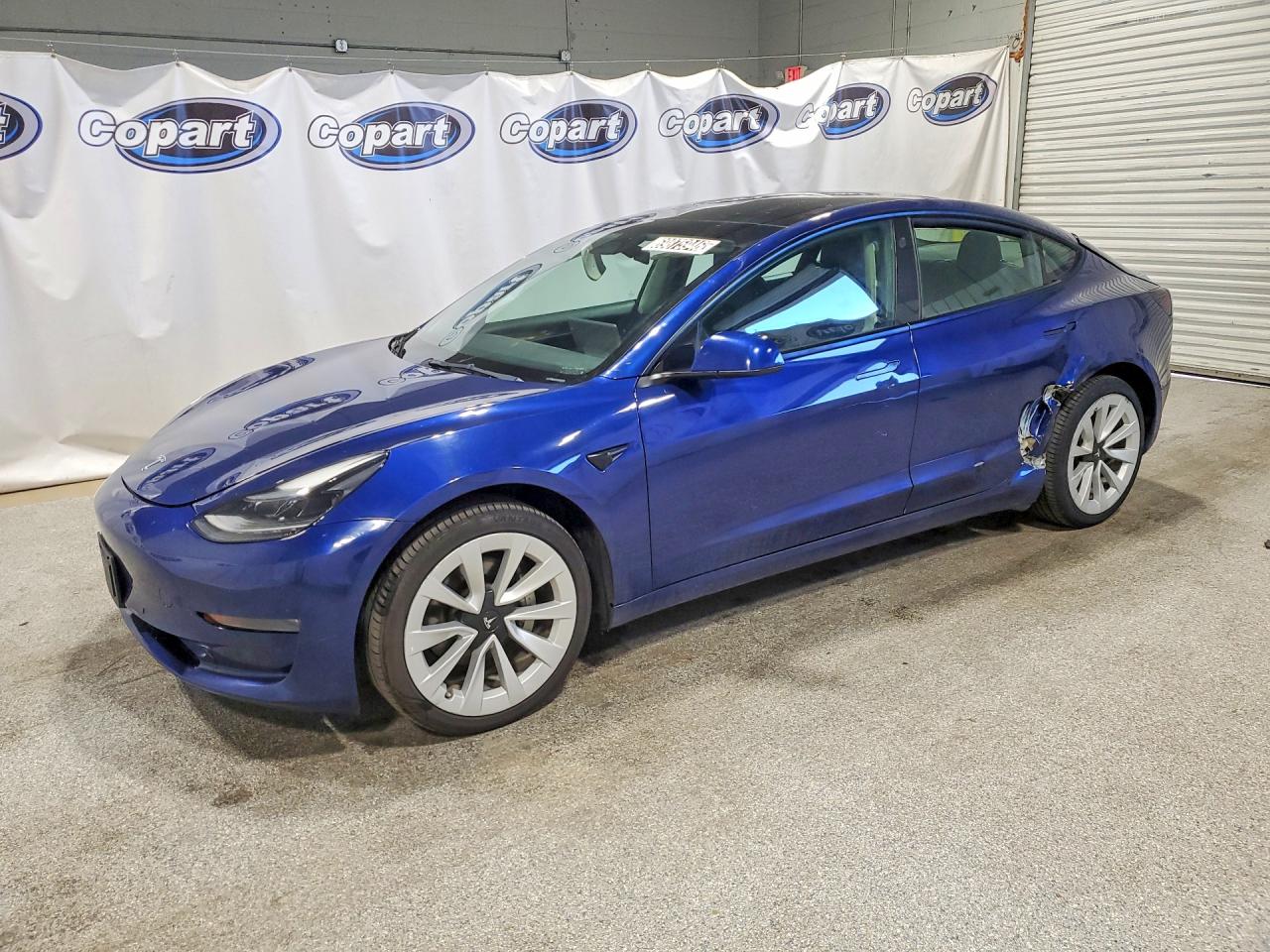 Photo of the 2022 TESLA MODEL 3