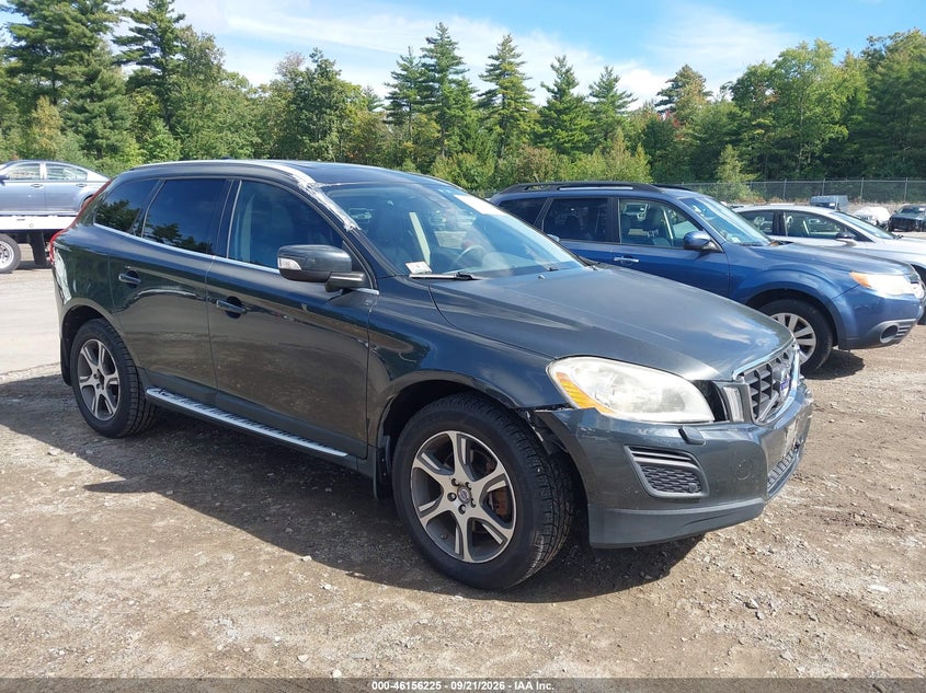 Photo of the 2011 VOLVO XC60 T6/T6 R-DESIGN