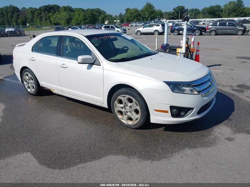 Photo of the 2011 FORD FUSION SE
