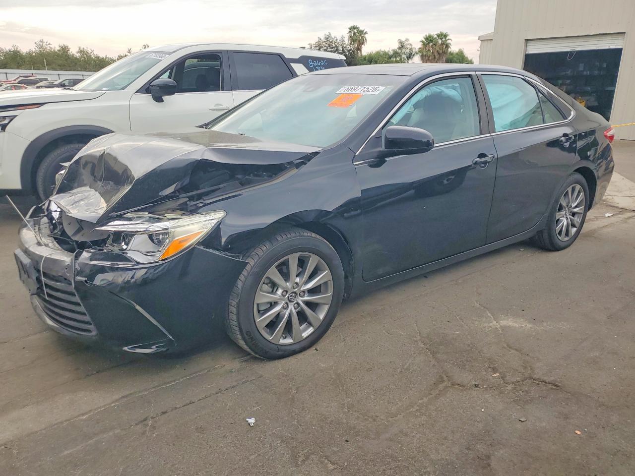 Photo of the 2017 TOYOTA CAMRY XLE V6