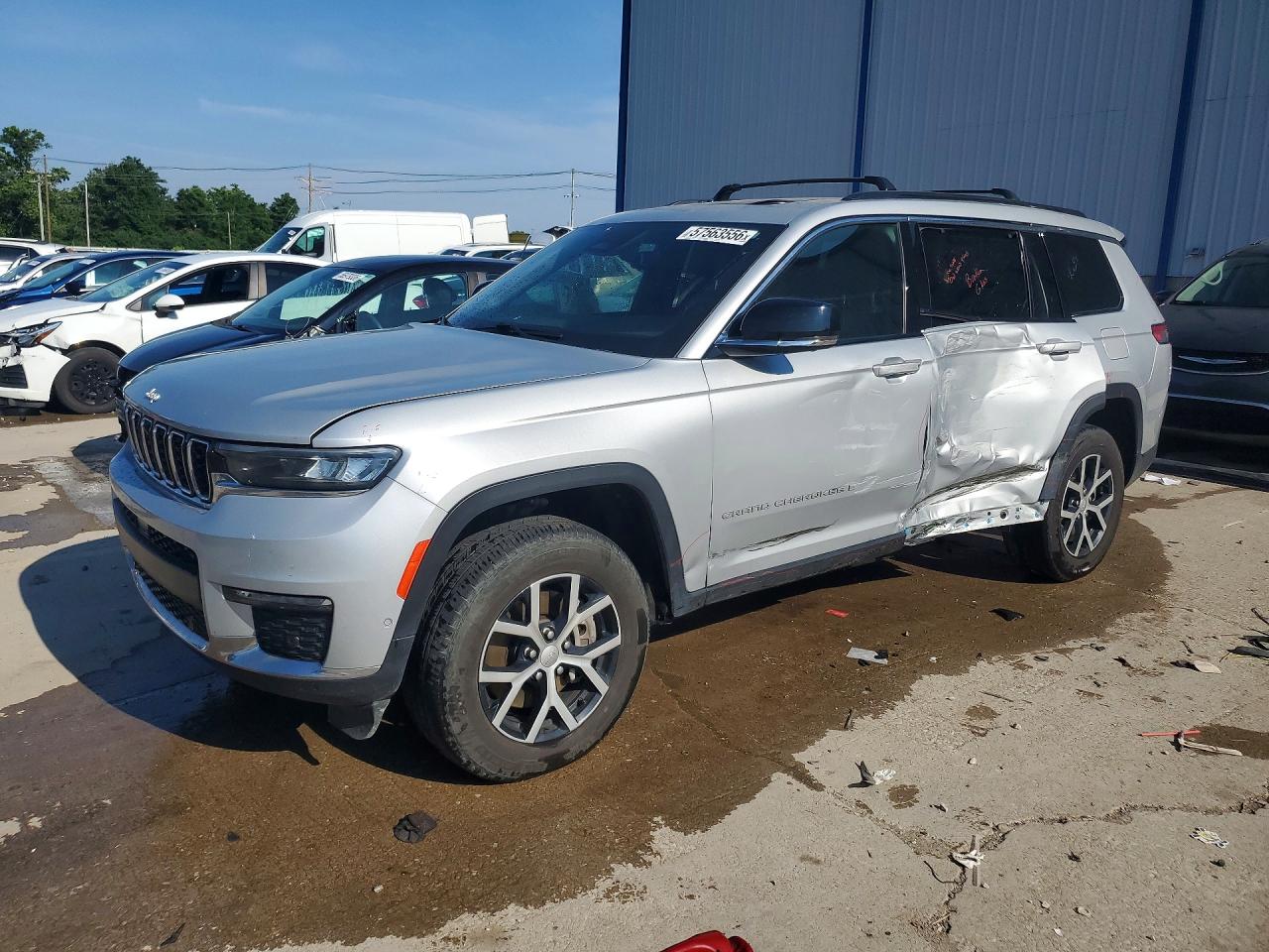 Photo of the 2024 JEEP GRAND CHEROKEE L LIMITED