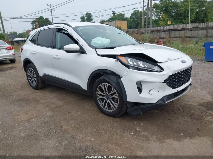 Photo of the 2021 FORD ESCAPE SEL