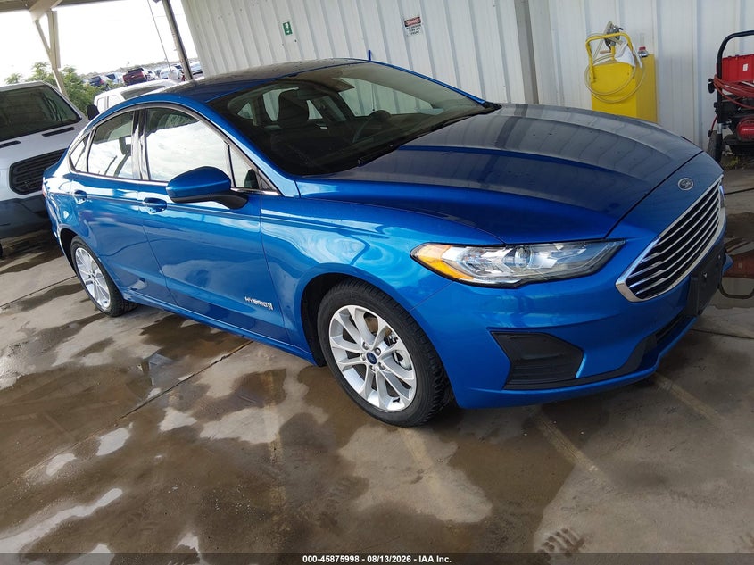 Photo of the 2019 FORD FUSION HYBRID SE