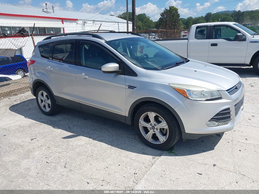 Photo of the 2014 FORD ESCAPE SE