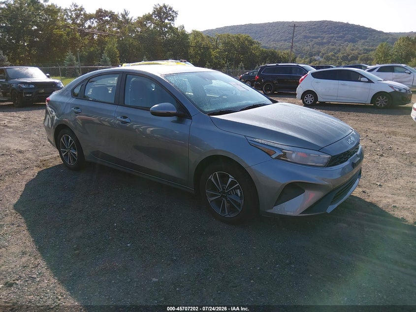 Photo of the 2024 KIA FORTE LXS