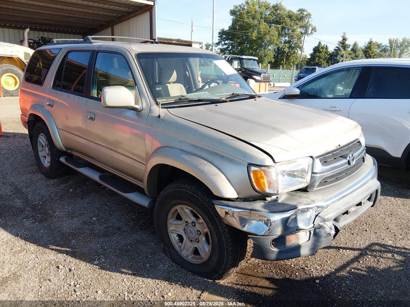 Photo of the 2002 TOYOTA 4RUNNER SR5 V6