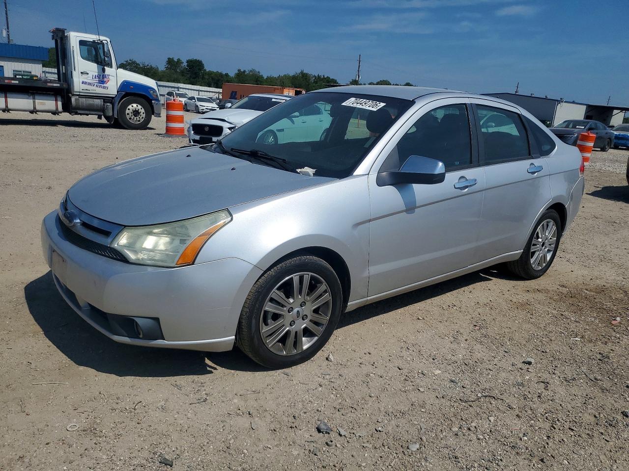 Photo of the 2010 FORD FOCUS SEL