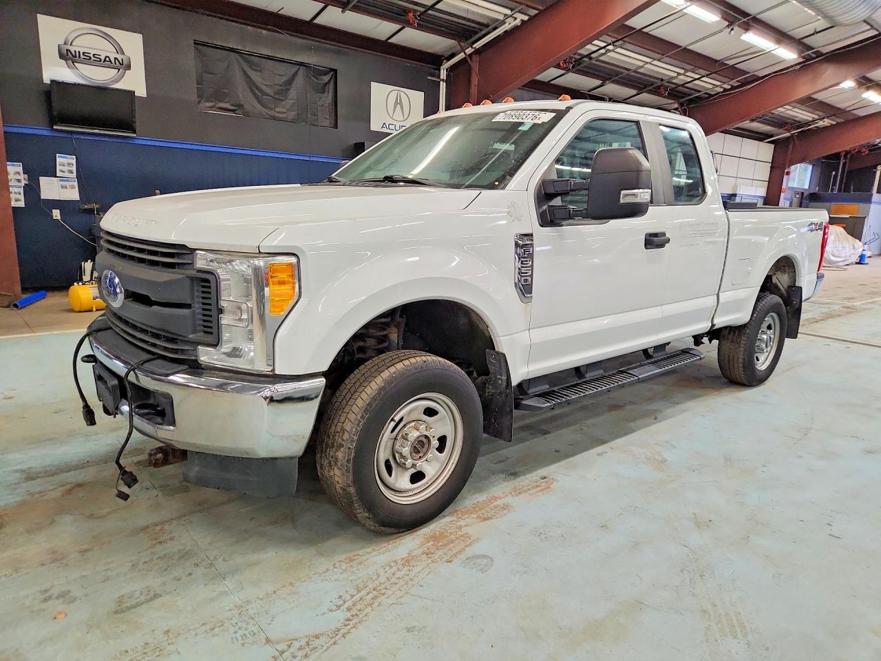 Photo of the 2017 FORD F350 SUPER DUTY