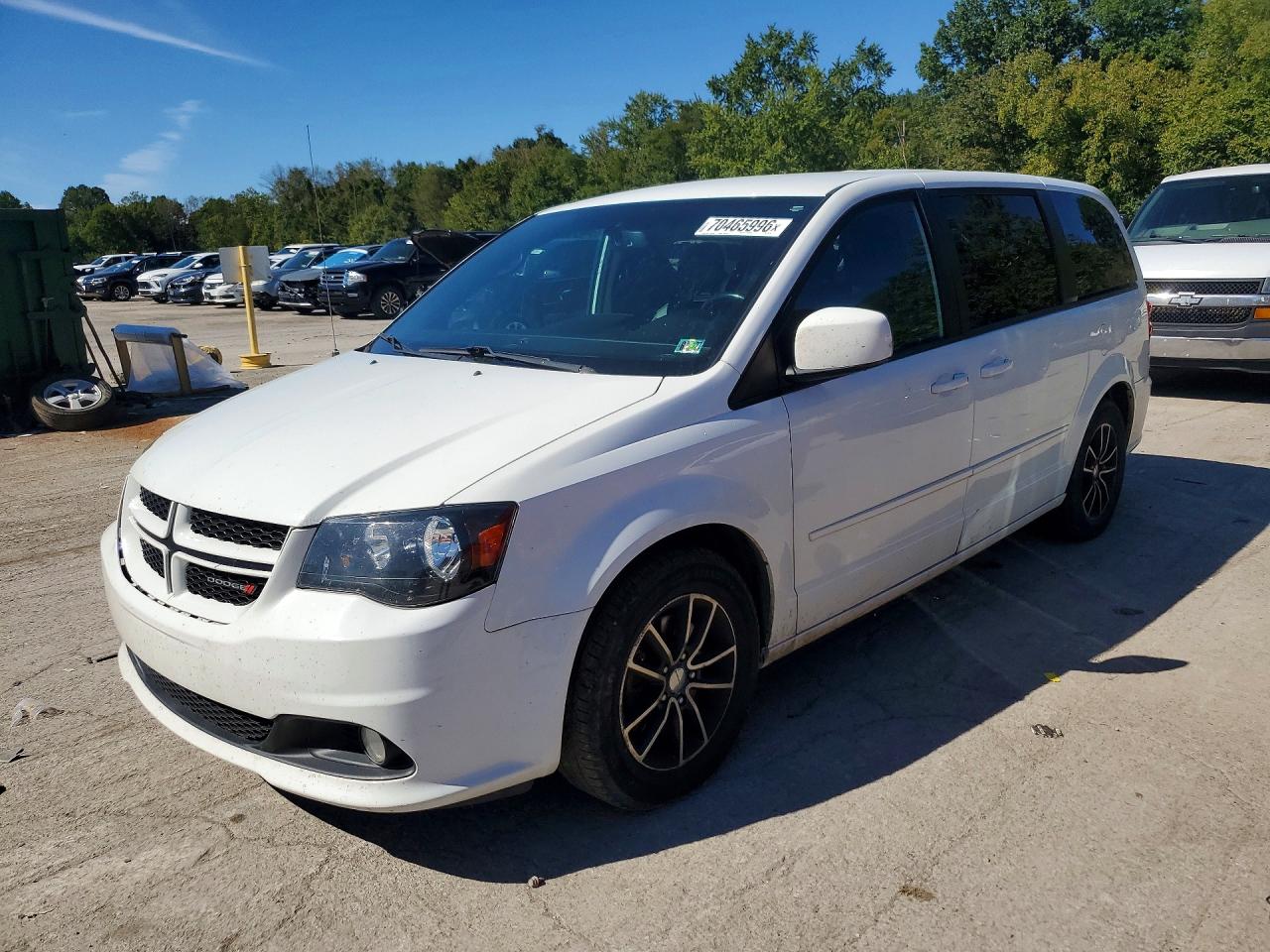 Photo of the 2017 DODGE GRAND CARAVAN GT