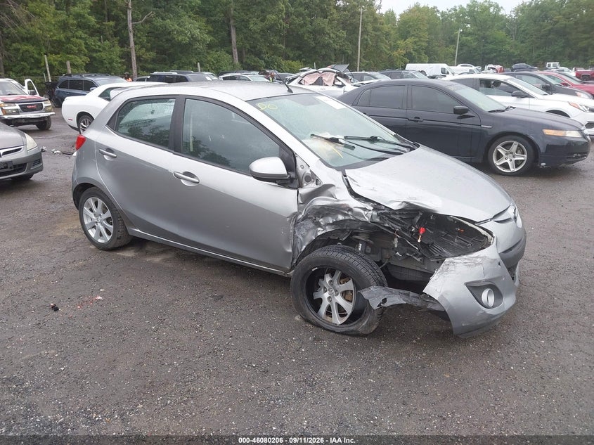 Photo of the 2011 MAZDA MAZDA2 TOURING