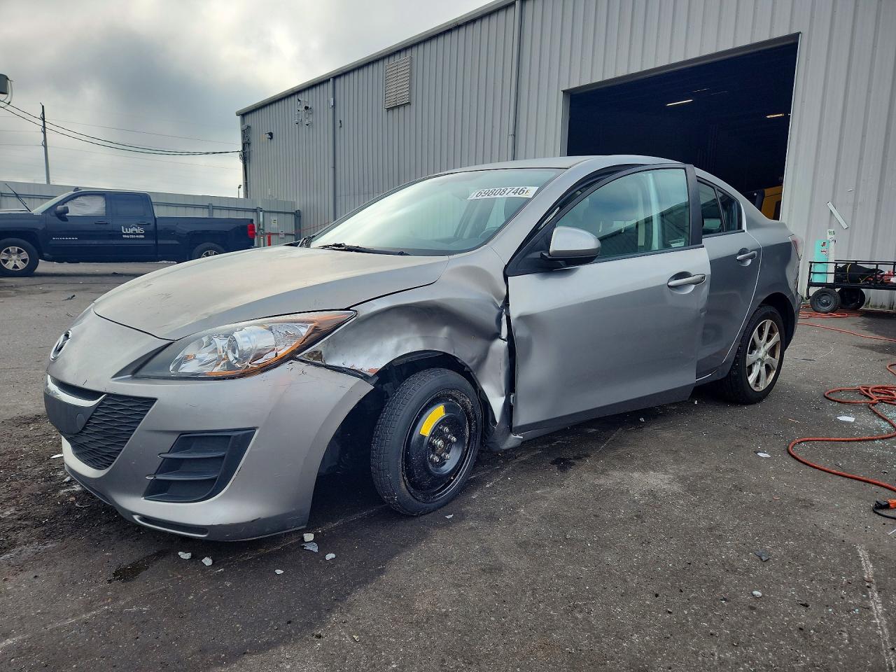 Photo of the 2010 MAZDA 3 I