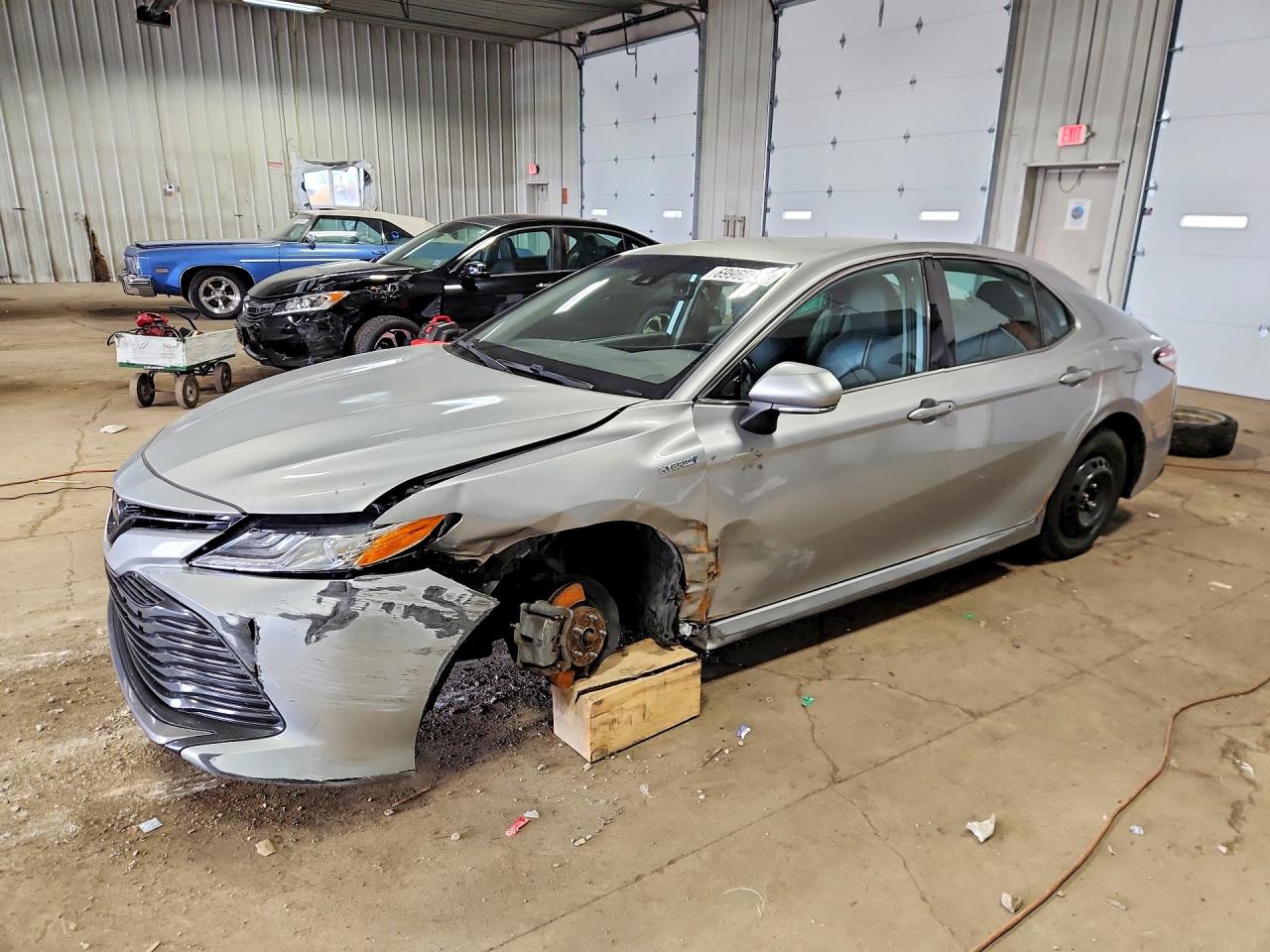 Photo of the 2020 TOYOTA CAMRY XLE