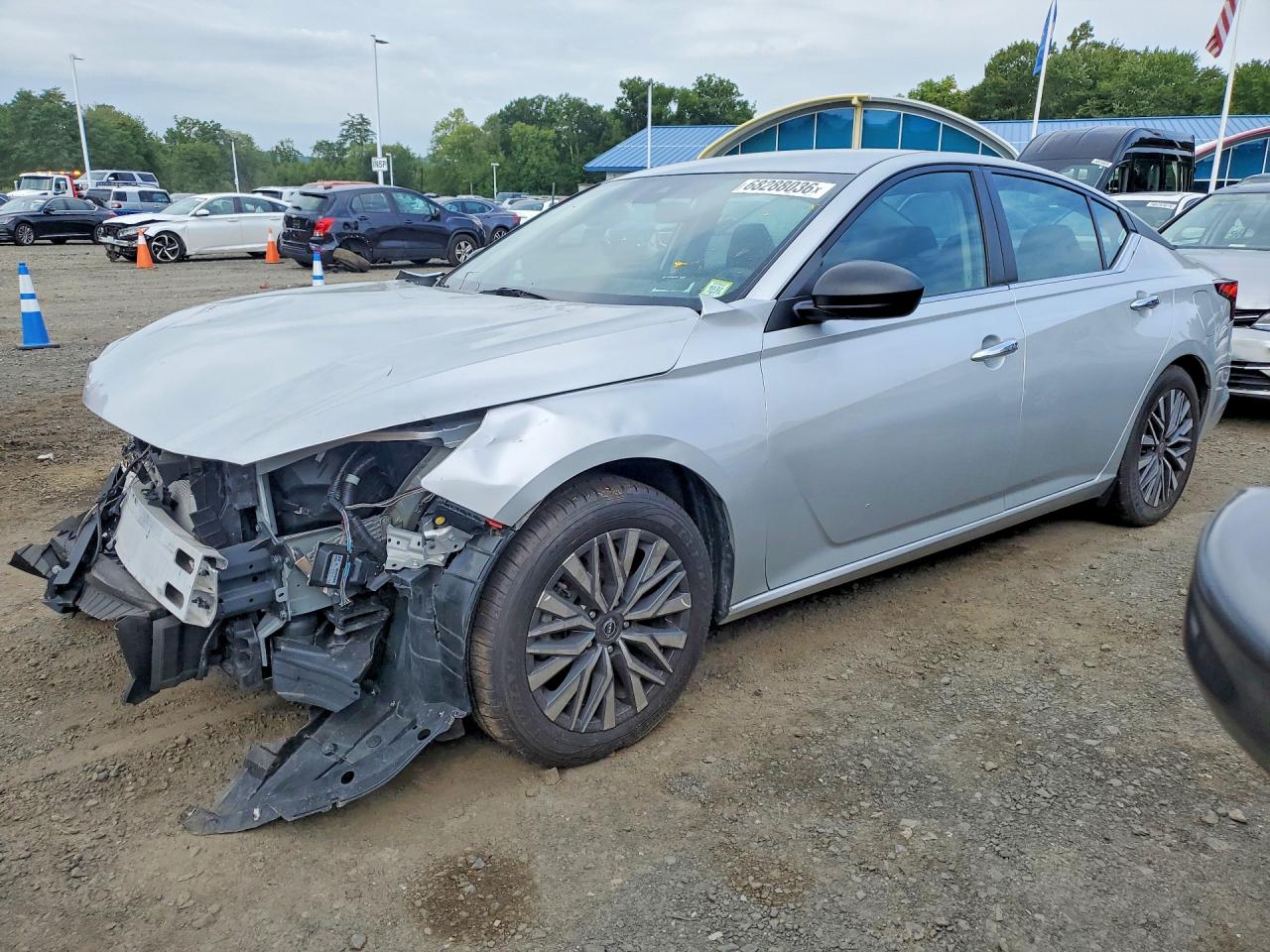 Photo of the 2024 NISSAN ALTIMA SV