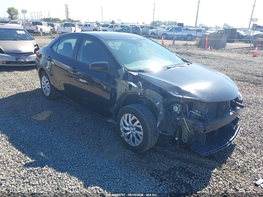 Photo of the 2018 TOYOTA COROLLA LE