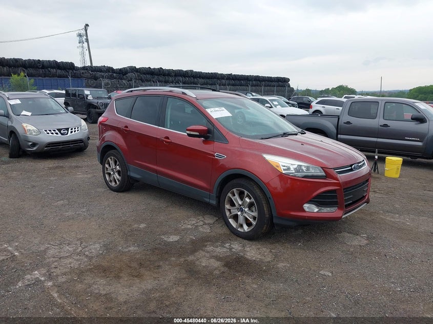 Photo of the 2016 FORD ESCAPE TITANIUM