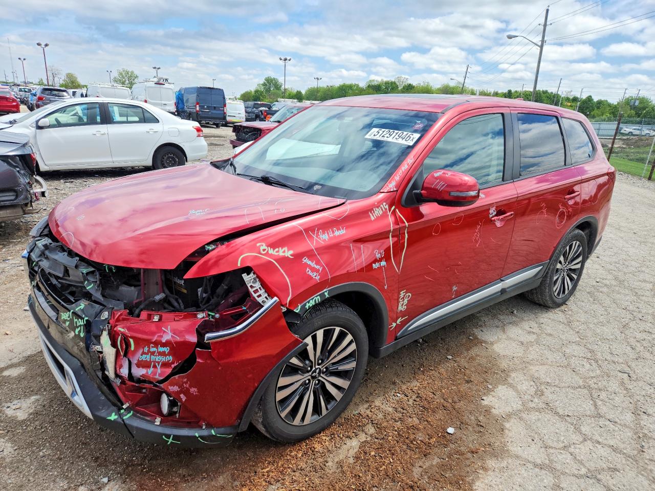 Photo of the 2019 MITSUBISHI OUTLANDER SE