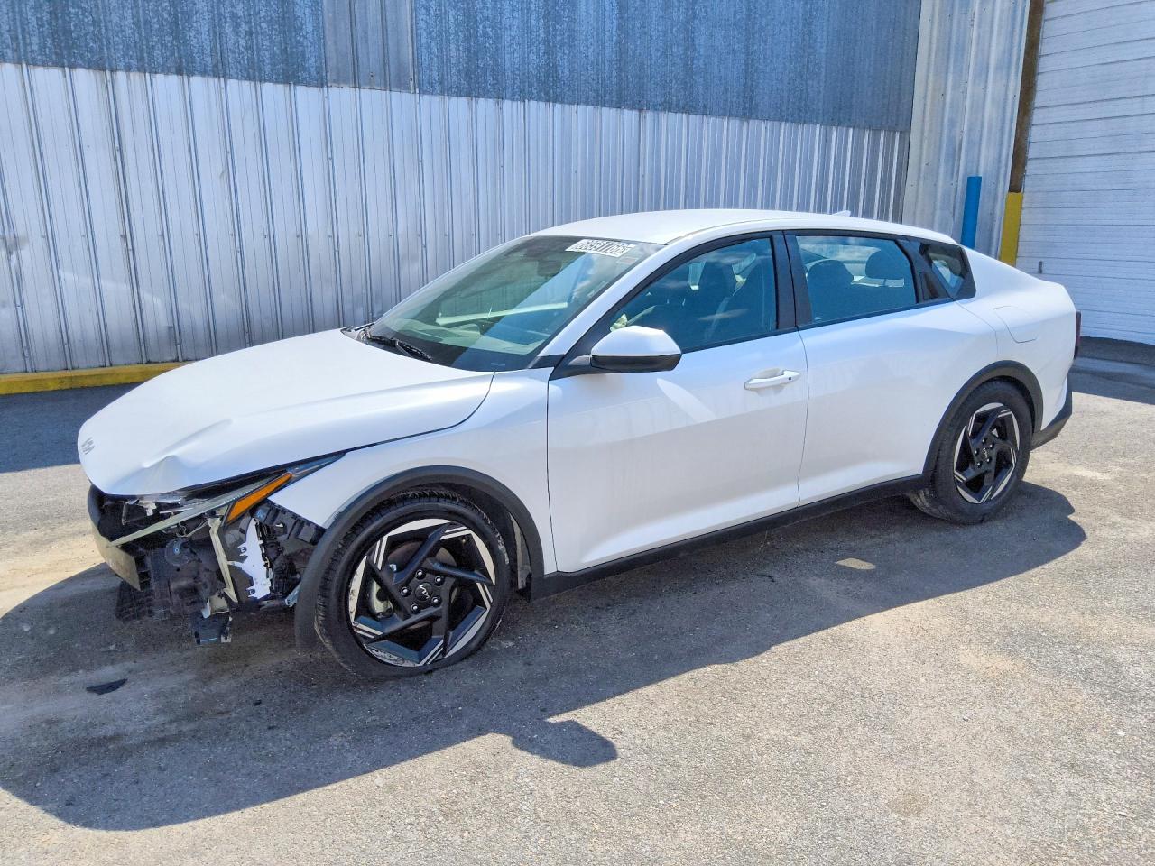 Photo of the 2025 KIA K4 EX