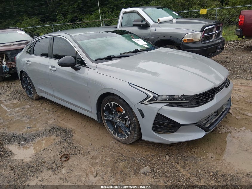 Photo of the 2024 KIA K5 GT-LINE
