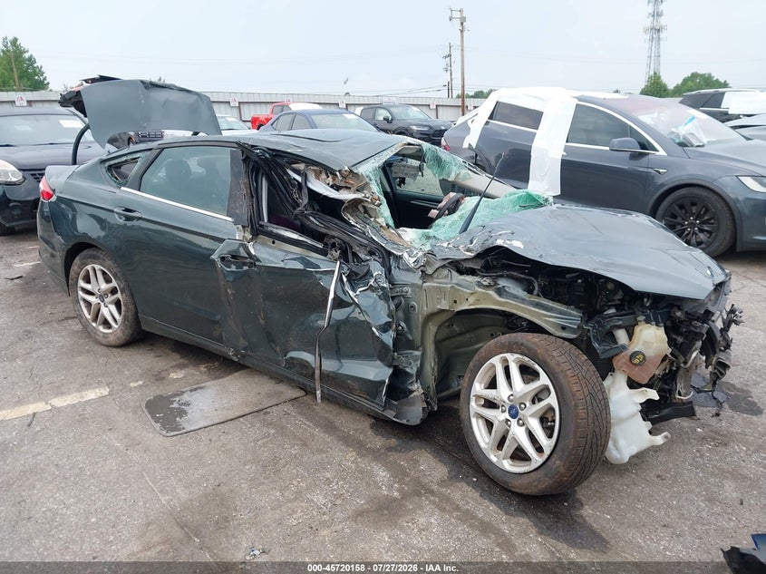Photo of the 2015 FORD FUSION SE