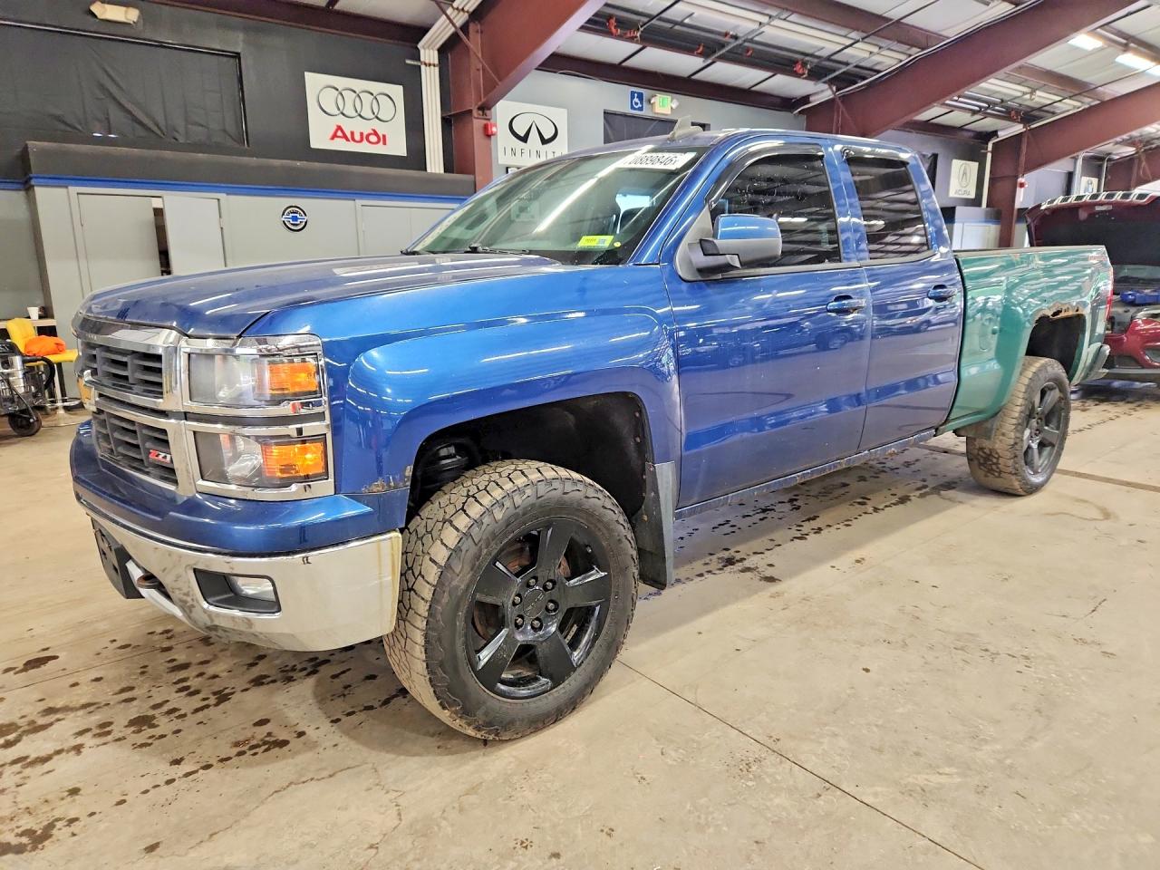Photo of the 2015 CHEVROLET SILVERADO K1500 LT