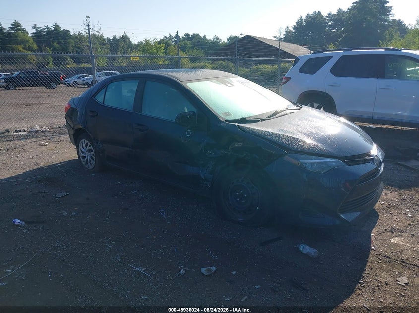 Photo of the 2018 TOYOTA COROLLA LE