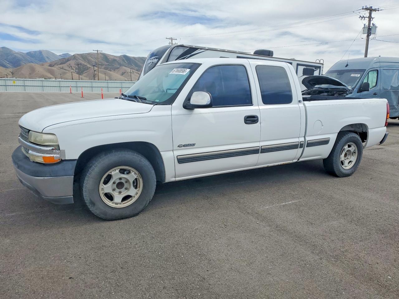 Photo of the 2001 CHEVROLET SILVERADO C1500