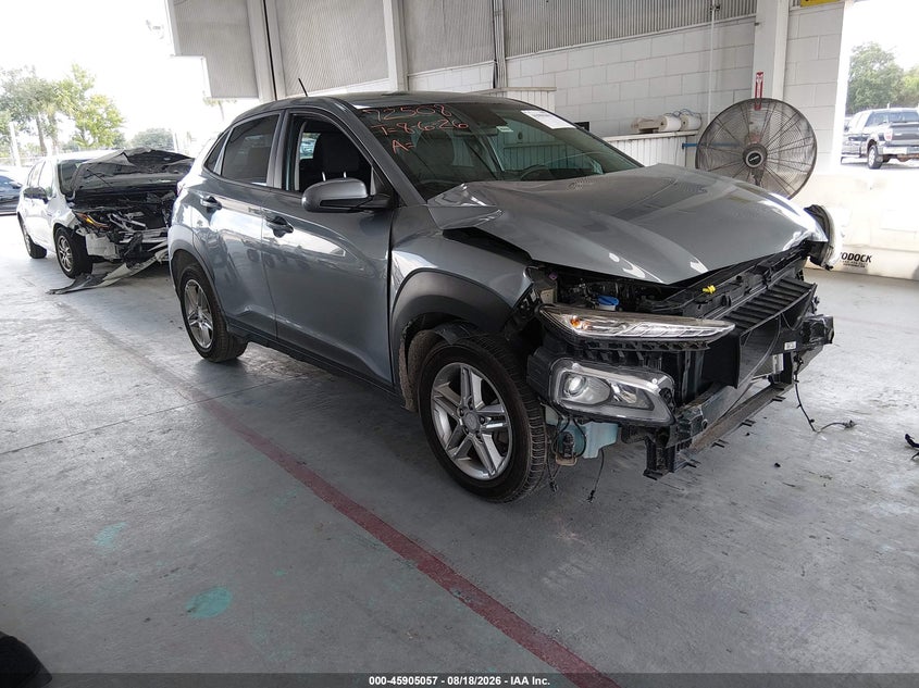 Photo of the 2020 HYUNDAI KONA SE